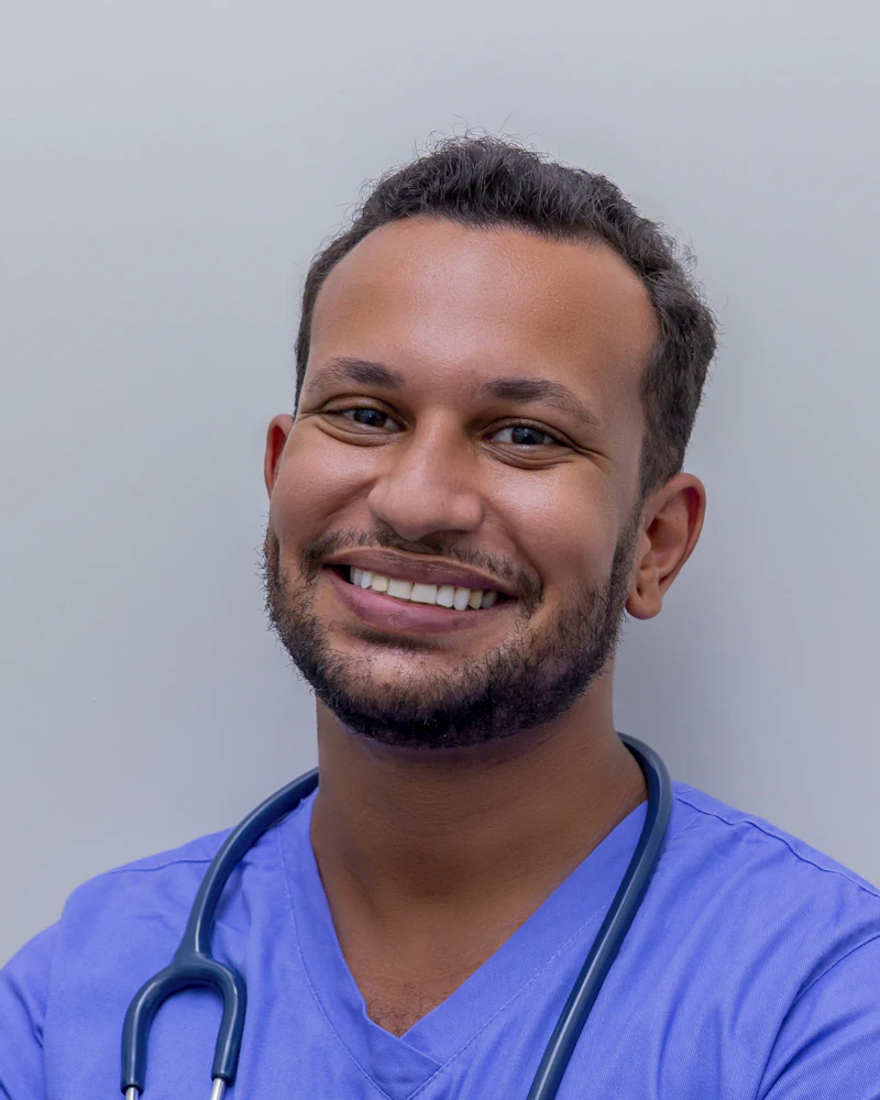 Dr. Radu Ionescu, Implantologie și chirurgie orală