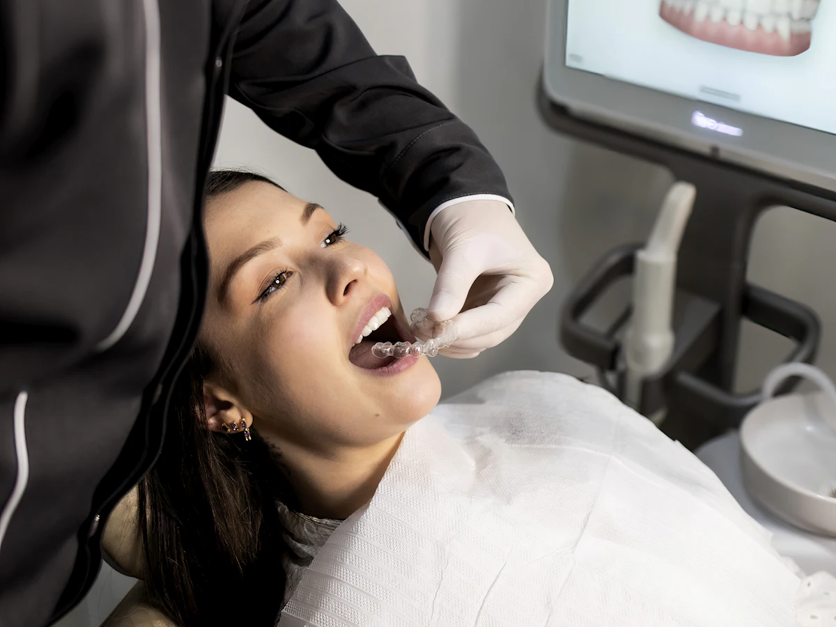 Scanare intraorală 3D în timpul unei ședințe de ortodonție